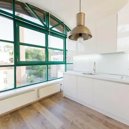 Romantic With Jacuzzi شقة براغ