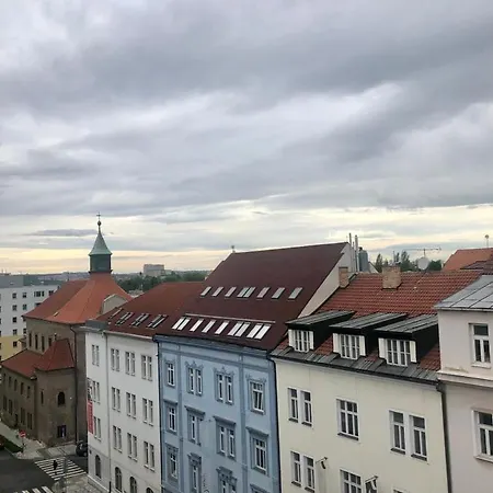 Romantic With Jacuzzi Apartament Praga