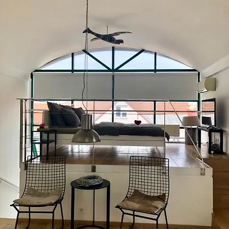 Romantic With Jacuzzi *