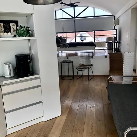 Romantic With Jacuzzi *